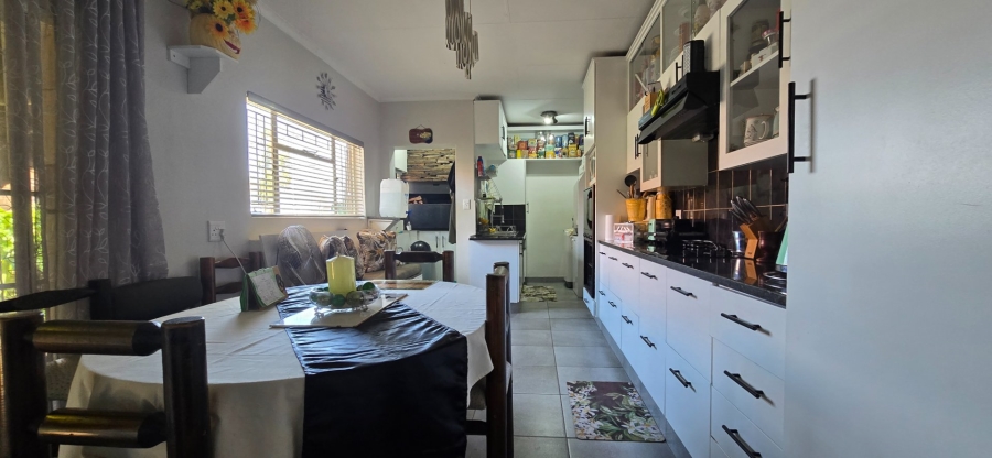 4 Bedroom Property for Sale in Randlespark North West